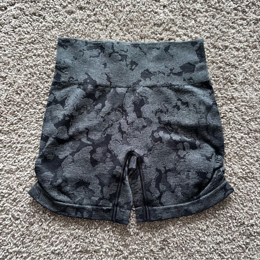 gymshark camo shorts